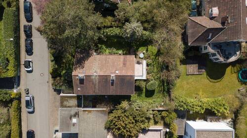 Dach - Einfamilienhaus mit 205,00 m² in Wiesbaden zum Kaufen