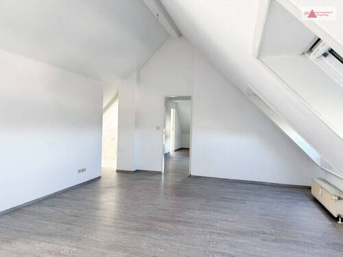 Wohnzimmer - 2 Zimmer Etagenwohnung zur Miete in Glauchau