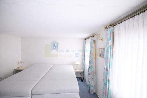 Schlafzimmer OG Hauptwohnung - 