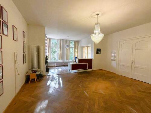 Haupthaus - Zahnarzt - 