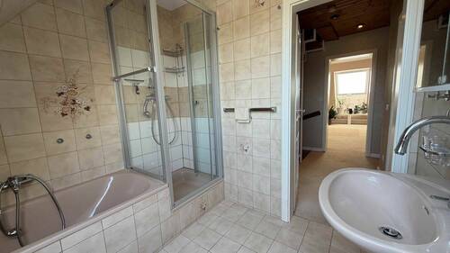 Badezimmer im OG - 