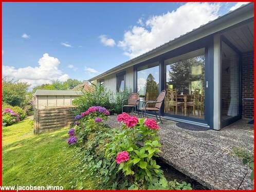 Westansicht mit Terrasse - 