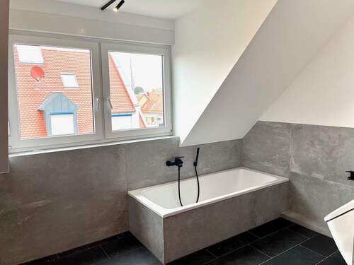 Badewanne
- 3 Zimmer Etagenwohnung zur Miete in Freystadt