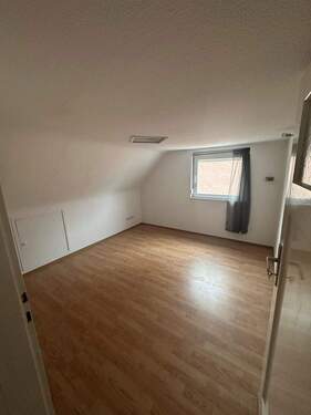 2. OG 1. Schlafzimmer - 