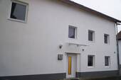 Hauseingang - 5 Zimmer Einfamilienhaus in Eichendorf