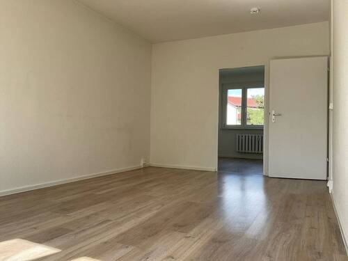Wohnzimmer - Etagenwohnung mit 72,30 m&sup2; in Borsdorf zur Miete