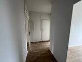 Flur.jpg - 4 Zimmer Etagenwohnung in Zwickau