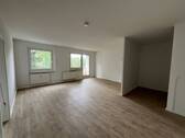Wohnbereich mit Küchennische.jpg - Etagenwohnung mit 85,00 m&sup2; in Zwickau zur Miete