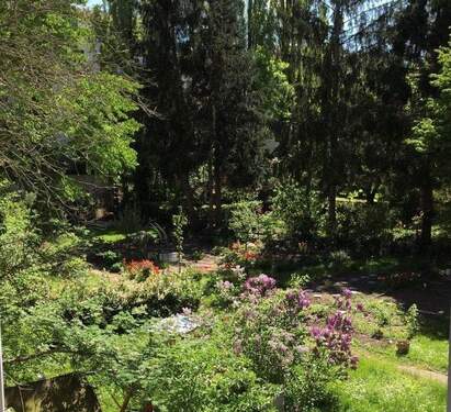 Ausblick Garten - 3 Zimmer Etagenwohnung zum Kaufen in Frankfurt