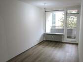 Essbereich mit Balkon - 3 Zimmer Etagenwohnung in Nürnberg