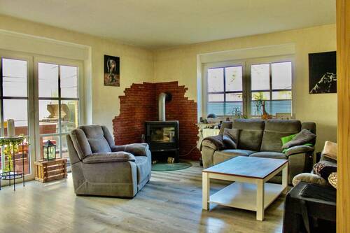 Wohnzimmer mit Kamin - 