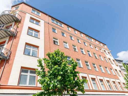 Schlesischer Busch - Schlesischer Busch - Helle, großzügige Altbauwohnung mit Balkon zwischen Oberbaumbrücke & Badeschiff