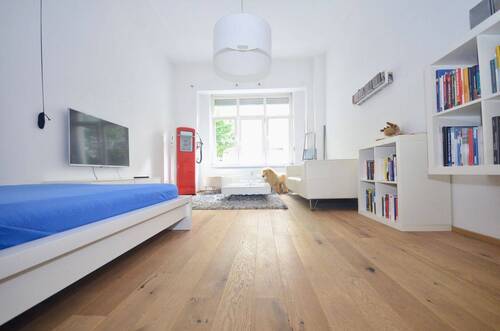 Wohnzimmer - 2 Zimmer Etagenwohnung zum Kaufen in Berlin