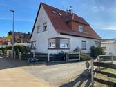 Straßenansicht, Auffahrt - 7 Zimmer Einfamilienhaus zum Kaufen in Penzlin