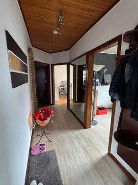 Eingangsbereich - Einfamilienhaus mit 120,00 m² in Norderstedt zum Kaufen