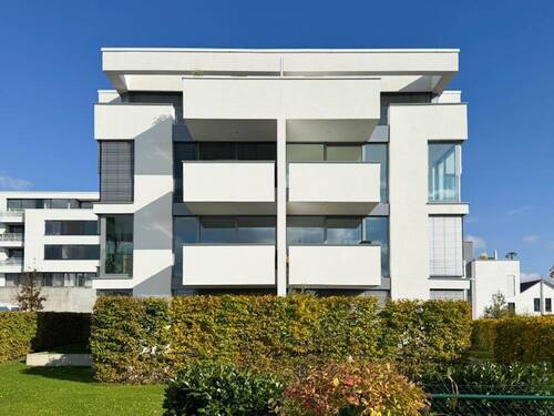 Ansicht West - *Uninähe* Blaustein neuwertige 3-Zi.-Wohnung im 2.OG sonnige Südwestlage, Balkon, EBK, TG