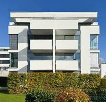 *Uninähe* Blaustein neuwertige 3-Zi.-Wohnung im 2.OG sonnige Südwestlage, Balkon, EBK, TG