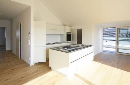 Einbauküche - Etagenwohnung mit 128,70 m² in Landshut zum Kaufen