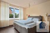 Schlafzimmer EG - 