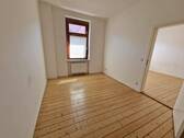 Wohnzimmer - 2 Zimmer Etagenwohnung in Magdeburg