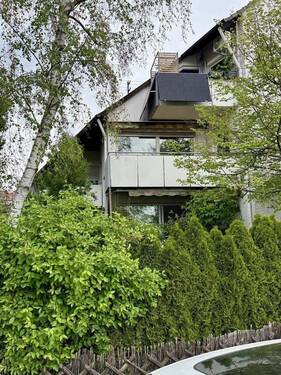 Ansicht außen von Süden - Helle 3-Zimmer-Wohnung mit Balkon und großem Bastelraum Filderstadt