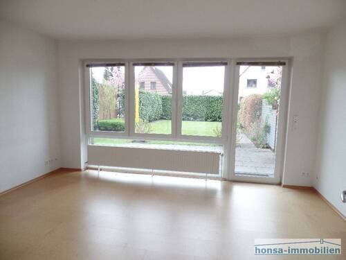 Wohnzimmer - Reihenendhaus mit 84,00 m² in Zeven zur Miete