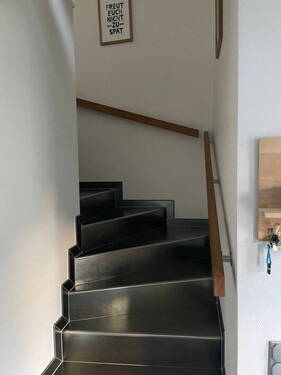 Treppenaufgang (neu) - 