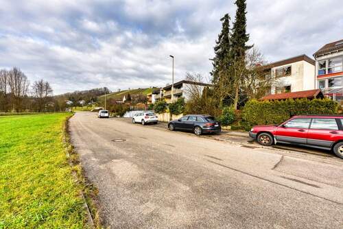Haus & Straße v. Süden - 5 Zimmer Reihenmittelhaus in Aspach