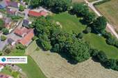 Drohnenbilder - IMMONATION! Baugrundstück in Roßtal mit Altbestand
