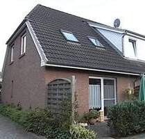 Haby bei Eckernförde: Preiswertes Reihenendhaus mit neuem Dach - Sofort frei ! - Rendsburg_Eckernförde_Kreis