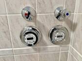Wasserzähler im Badezimmer - 