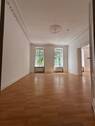 IMG_8825.jpeg - 3 Zimmer - Stuckaltbau im Hochparterre am Gertraudenplatz !