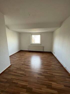 Wohnzimmer - 4 Zimmer Etagenwohnung zur Miete in Holzminden