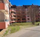 Rückansicht - **Schöne Dreiraumwohnung mit Balkon und zwei Stellplätze, KAUFEN statt mieten!!***