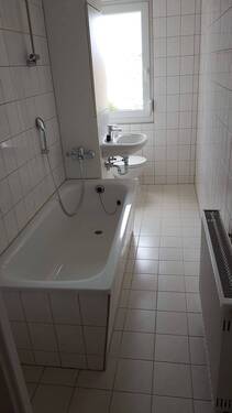 Bad SAS 08.jpg - 2 Zimmer Etagenwohnung zur Miete in Tettau