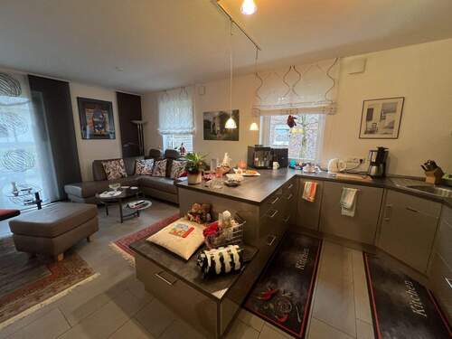 offene Küche - Etagenwohnung mit 93,00 m&sup2; in Korschenbroich zur Miete