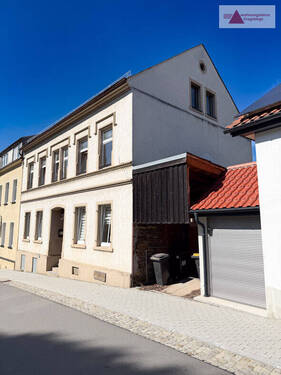 Hausansicht - 9 Zimmer Reihenmittelhaus in Zschopau