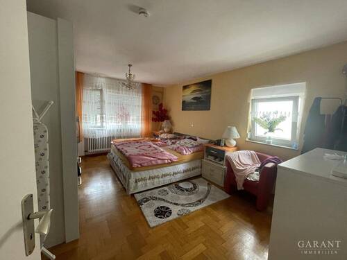 Schlafzimmer - 1 Zimmer Mehrfamilienhaus, Wohnhaus zum Kaufen in Benningen am Neckar