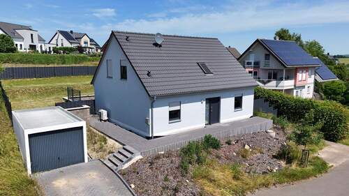 Außenansicht - Modernes Einfamilienhaus in ruhiger Höhenlage - Energieeffizient, stilvoll & bezugsbereit