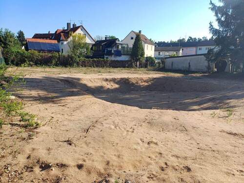 20250429_090549.jpg - Grundstück in Nürnberg zum Kaufen