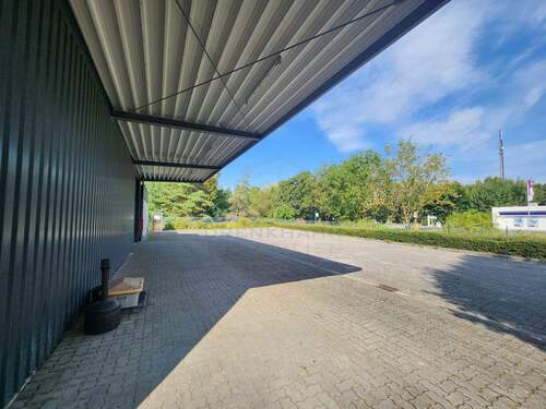 Überdachung im hinteren Ladebereich - 