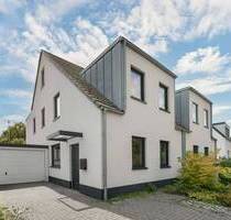Wohntraum in Meerbusch-Osterath: Design, Technik und Komfort!