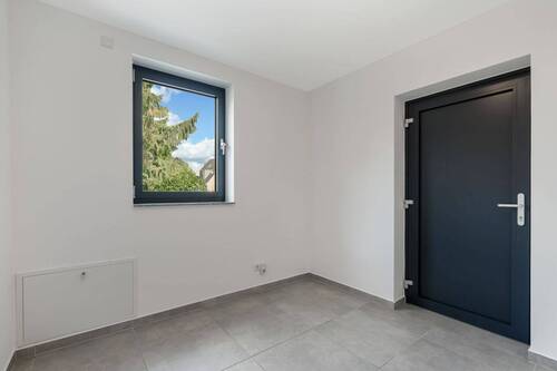 Eingangsbereich - 6 Zimmer Doppelhaushälfte zum Kaufen in Meerbusch