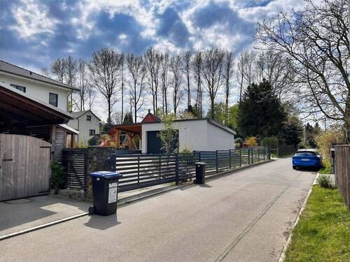 Zufahrt zum Haus - 