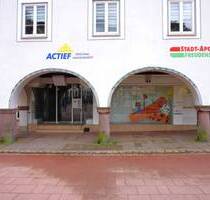 Ladenlokal mit viel Schaufensterfläche direkt am Marktplatz von Freudenstadt