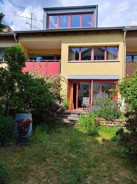 Südseite, Blick aus dem Garten - 6 Zimmer Reihenmittelhaus in Stutensee