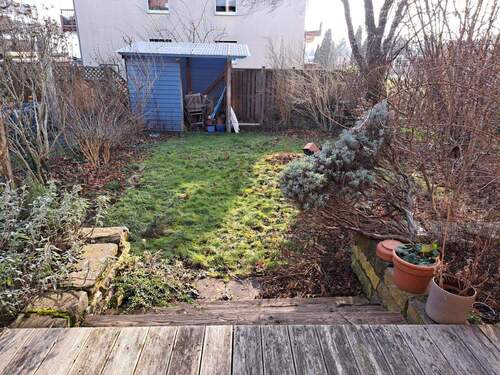 Garten mit Geräteschuppen - 
