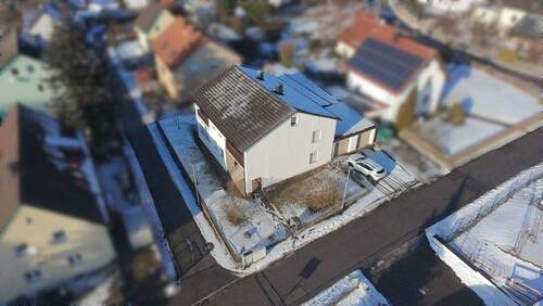 Zweifamilienhaus - 8 Zimmer Mehrfamilienhaus, Wohnhaus zum Kaufen in Regensburg