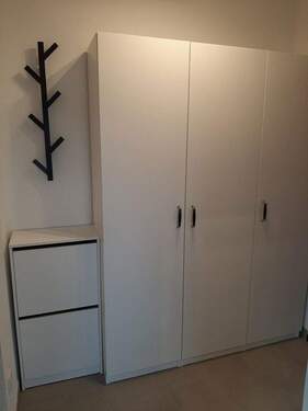 Diele mit Schränken - 1 Zimmer Etagenwohnung in Dortmund