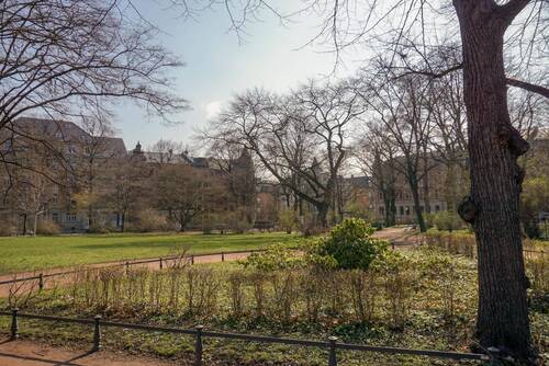 Nachbarschaft Bonhoeffer Platz - 2 Zimmer Etagenwohnung zum Kaufen in Dresden